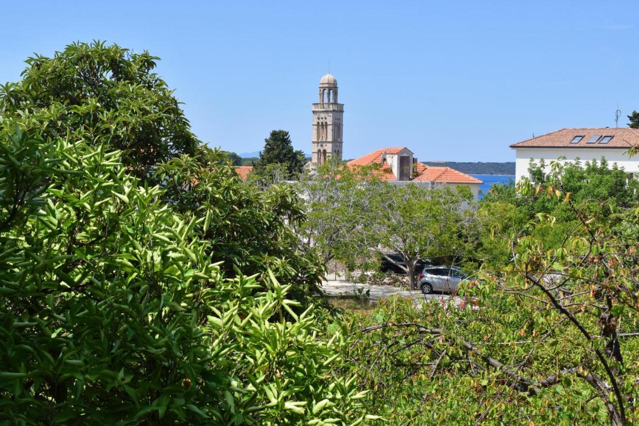 Close To Center, Quiet, With Parking * Hvar Town