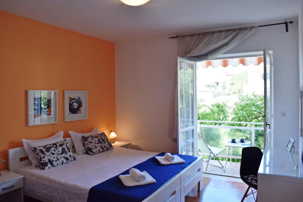 Close To Center, Quiet, With Parking Appartement