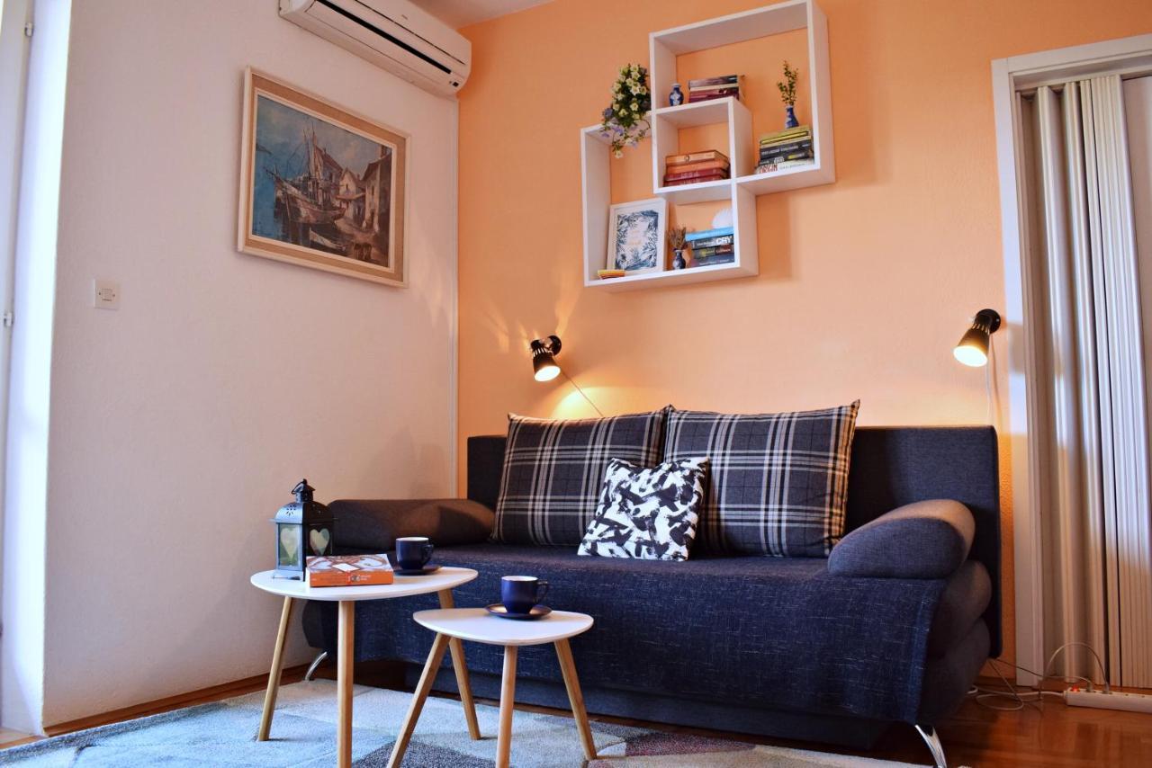 Close To Center, Quiet, With Parking Appartement