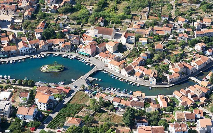 Apartment Close To Center, Quiet, With Parking Hvar Town