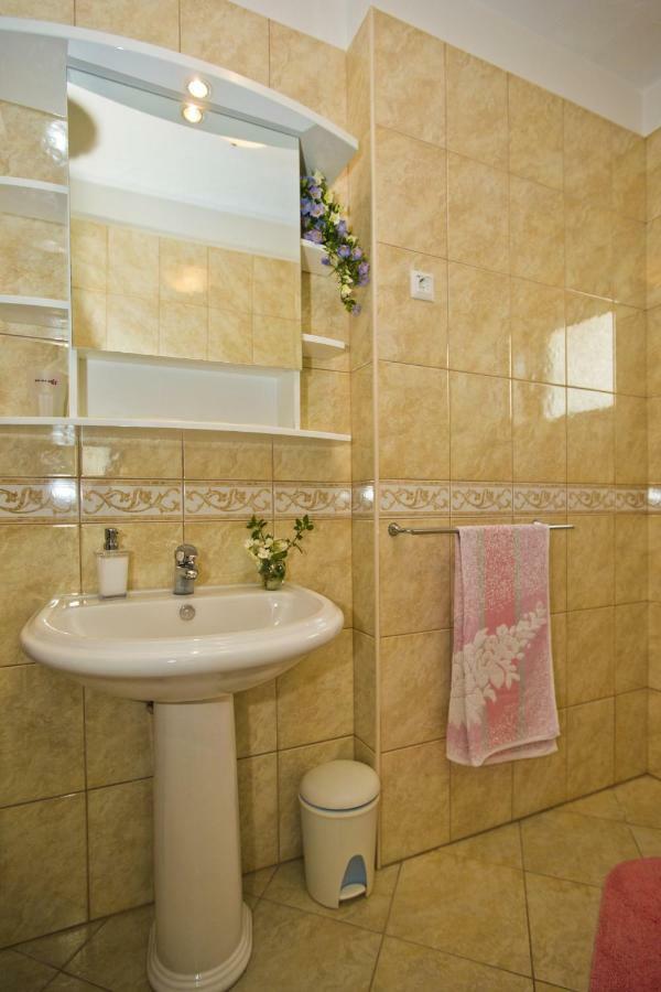 Appartement Close To Center, Quiet, With Parking Hvar Town