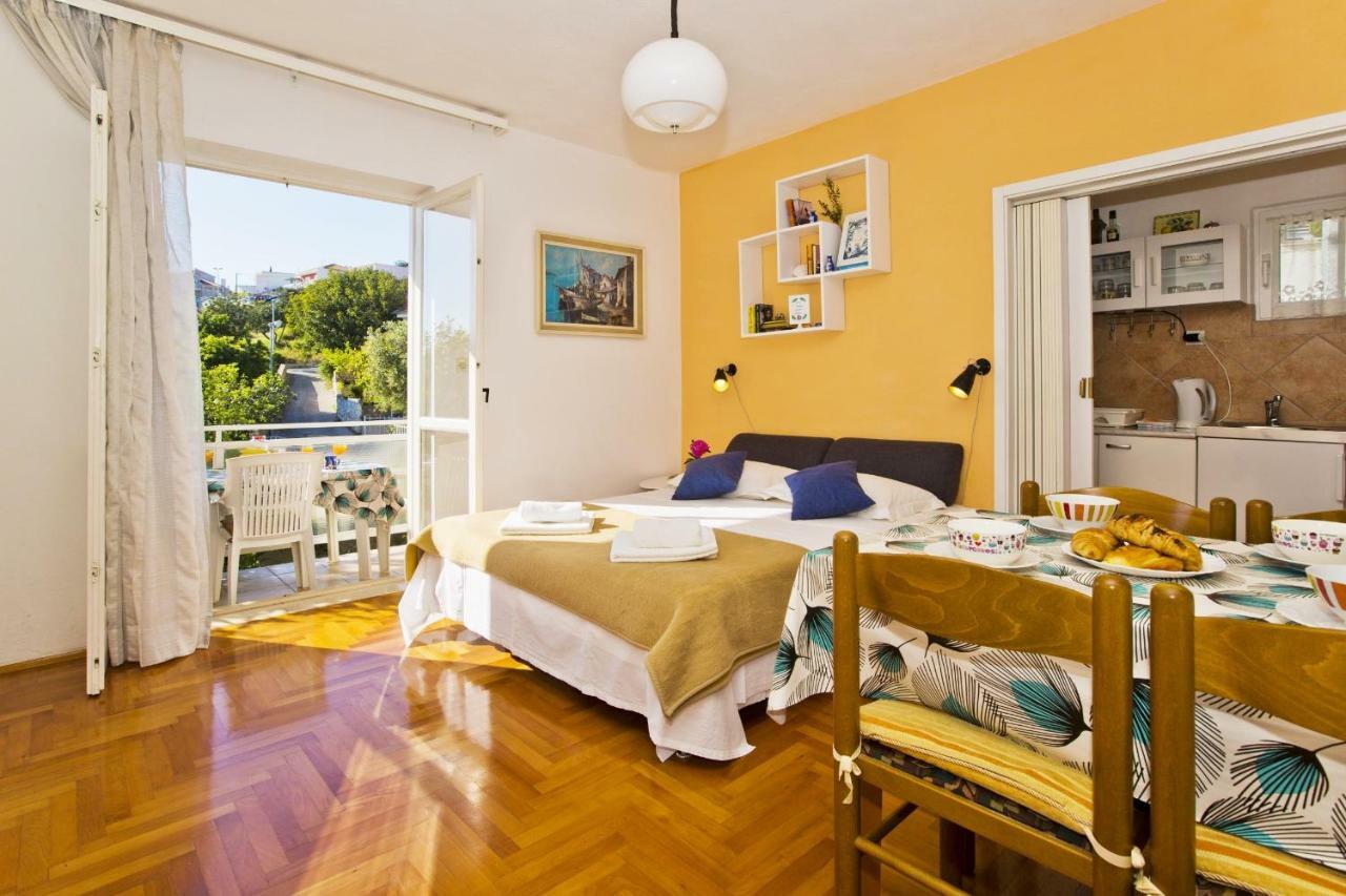 Close To Center, Quiet, With Parking Apartment
